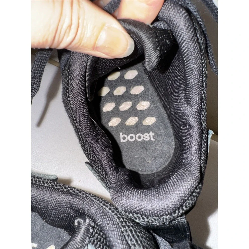 Adidas NMD R2 Core Black 2018 Size 10 Men's‎ Run Walk Track